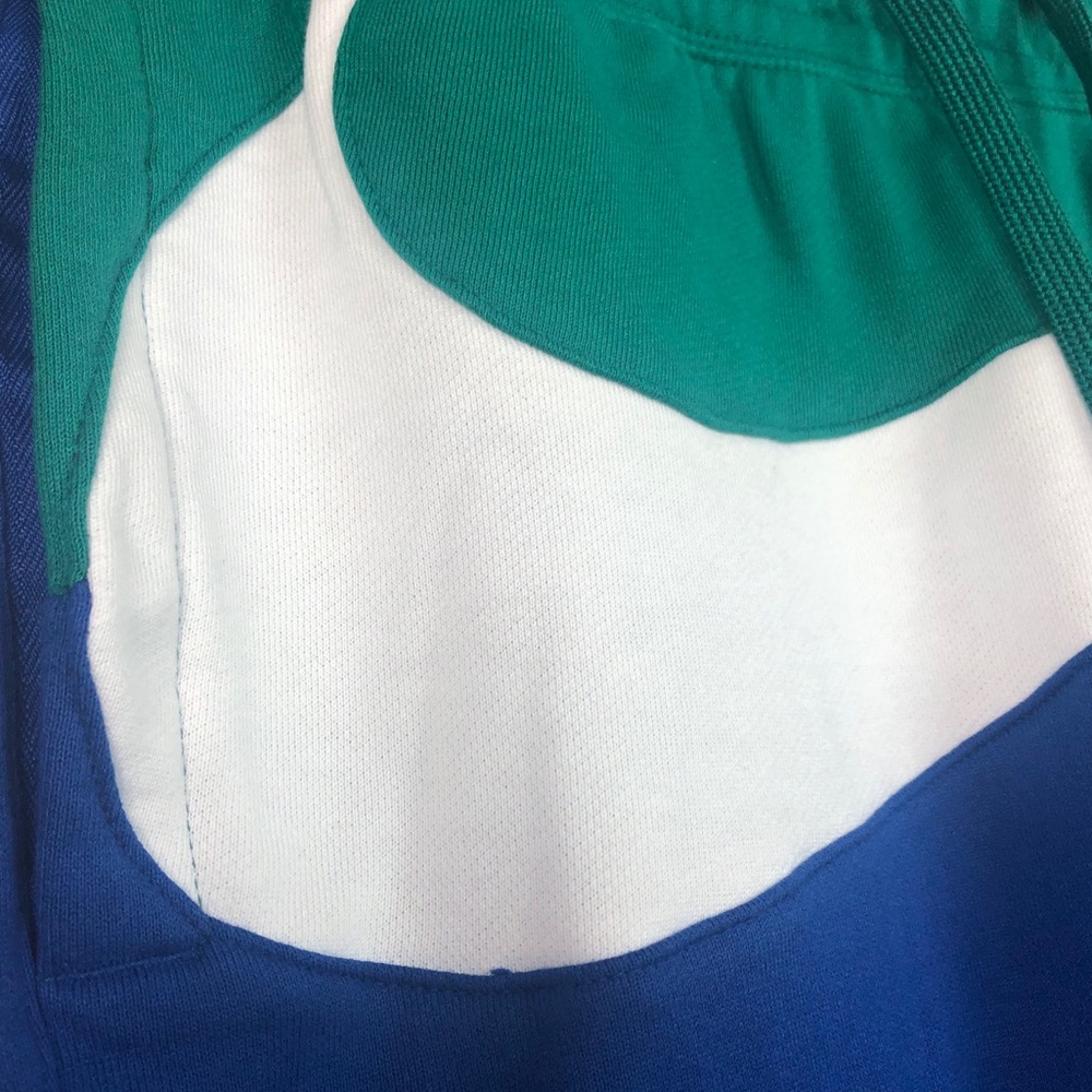 Nike Sportswear HBR Big Swoosh Fleece Shorts - Picture 6 of 13